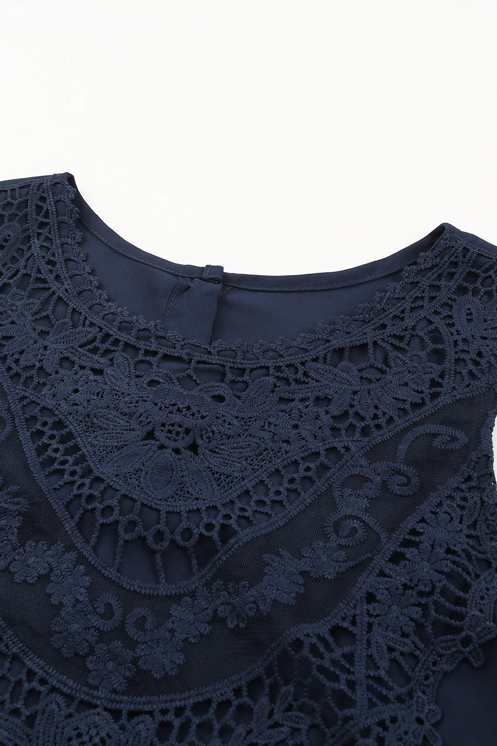 Casual Contrast Lace Crochet Button Back Sleeveless Shirt